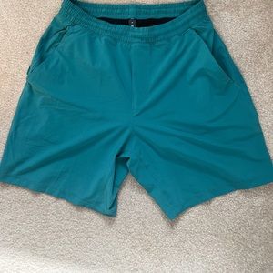 Men’s Lululemon Pacebreaker Shorts, 7” lined.